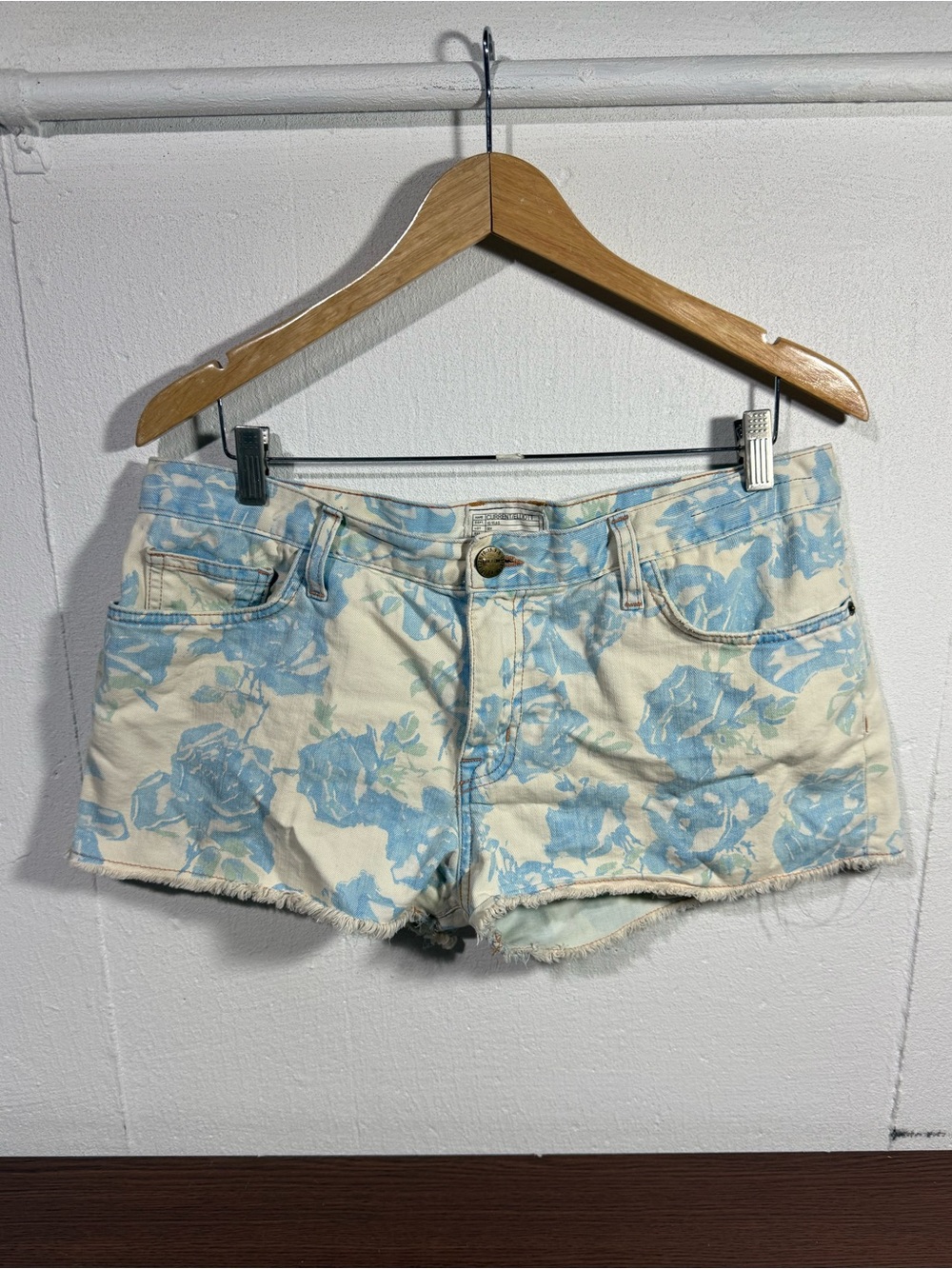 Current/Elliott Boyfriend Denim Floral Shorts Sz 30